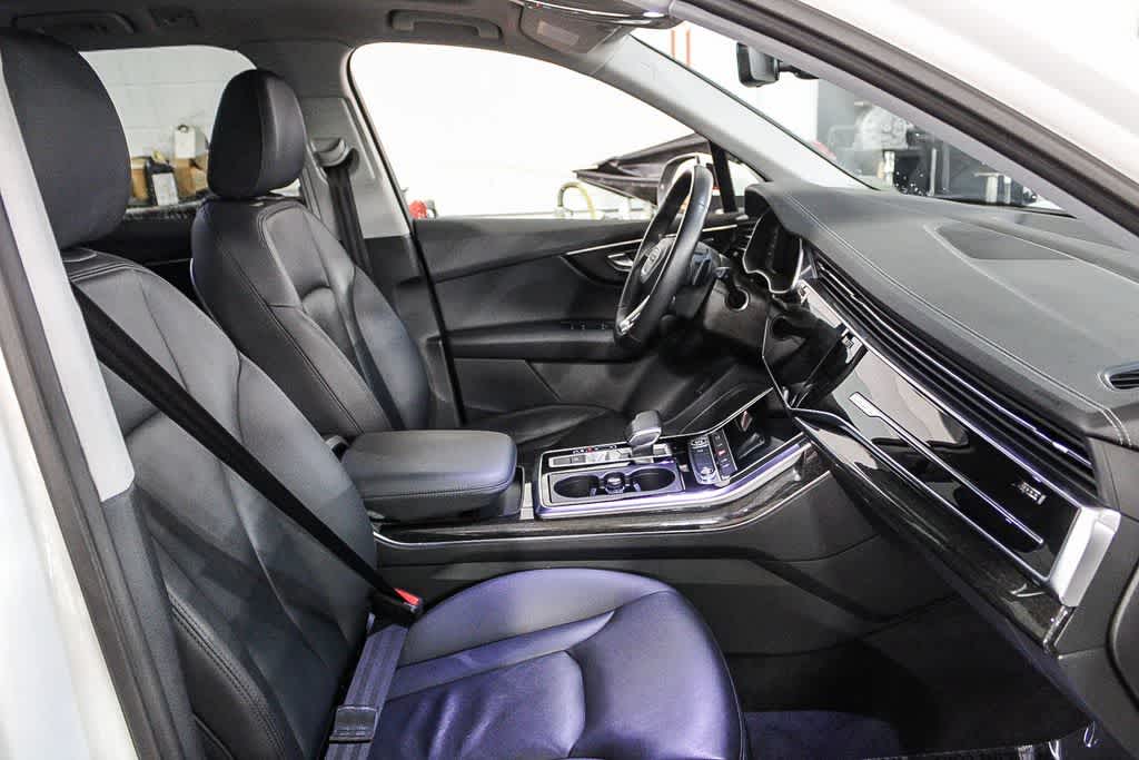 Thumbnail: 2023 Audi Q7 - 15