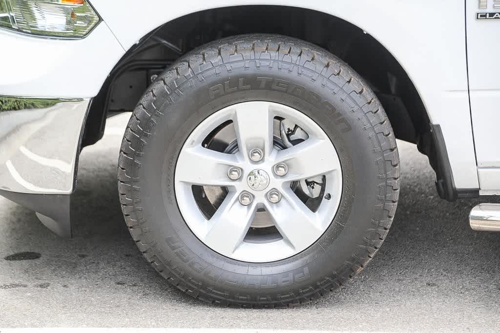 Thumbnail: 2019 RAM 1500 Classic - 9