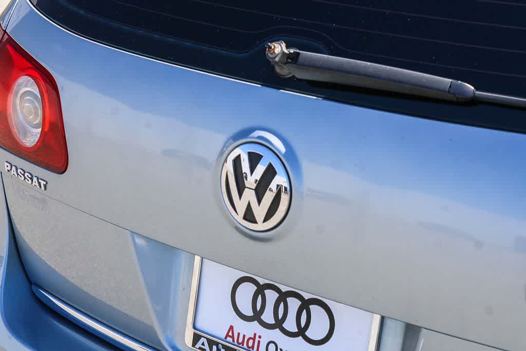 Thumbnail: 2007 Volkswagen Passat - 11