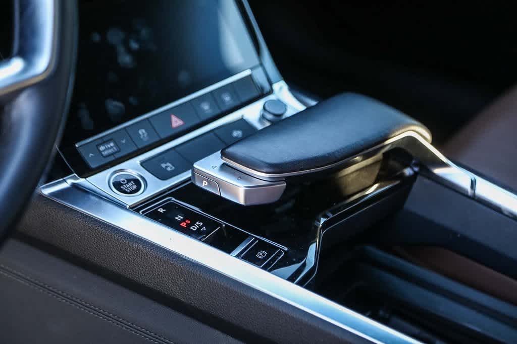 Thumbnail: 2022 Audi e-tron - 19