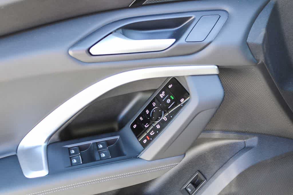 Thumbnail: 2025 Audi Q5 - 18