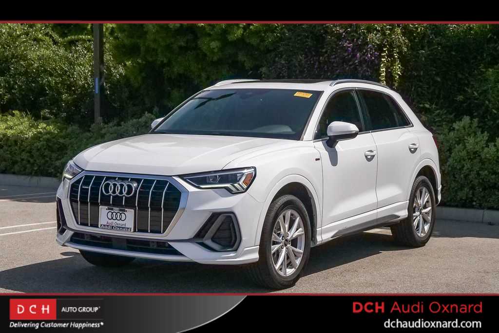 Thumbnail: 2024 Audi Q3 - 1
