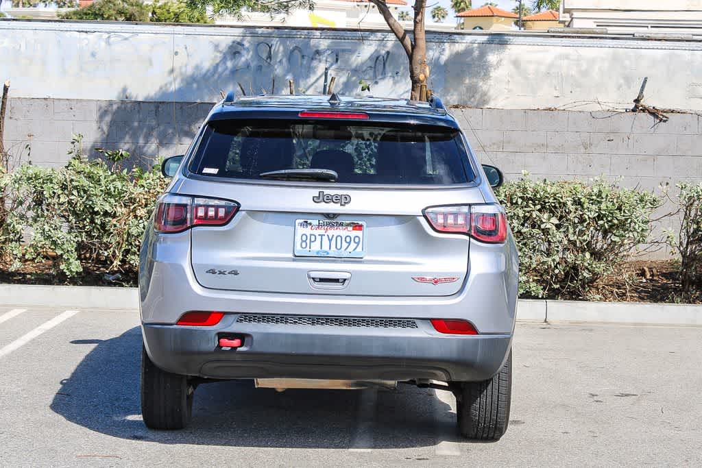 Thumbnail: 2020 Jeep Compass - 9