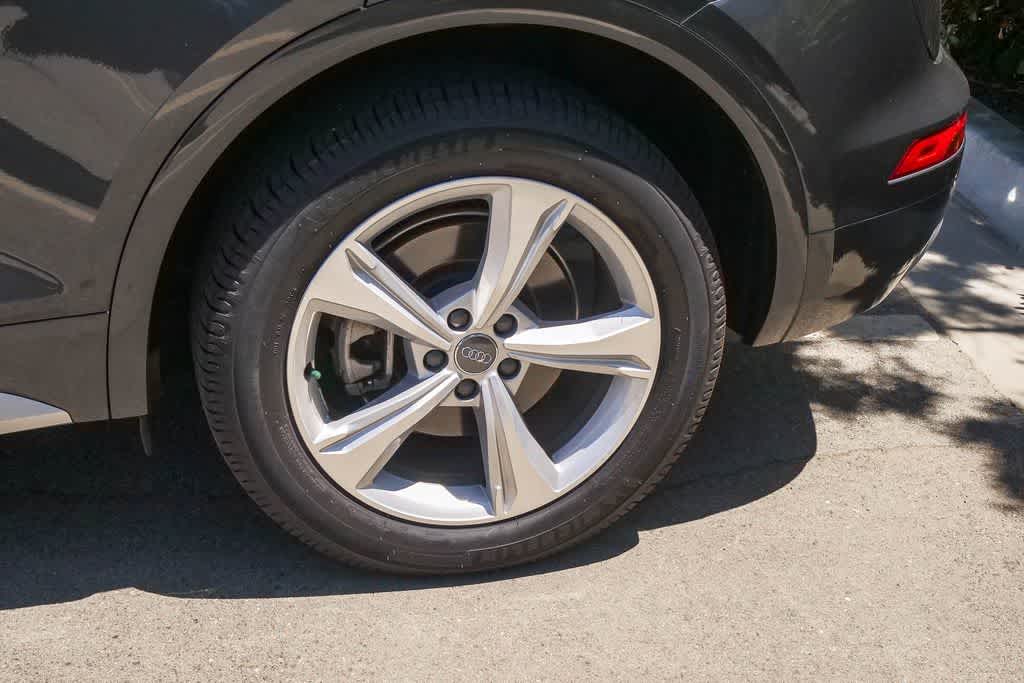 Thumbnail: 2020 Audi Q5 - 7
