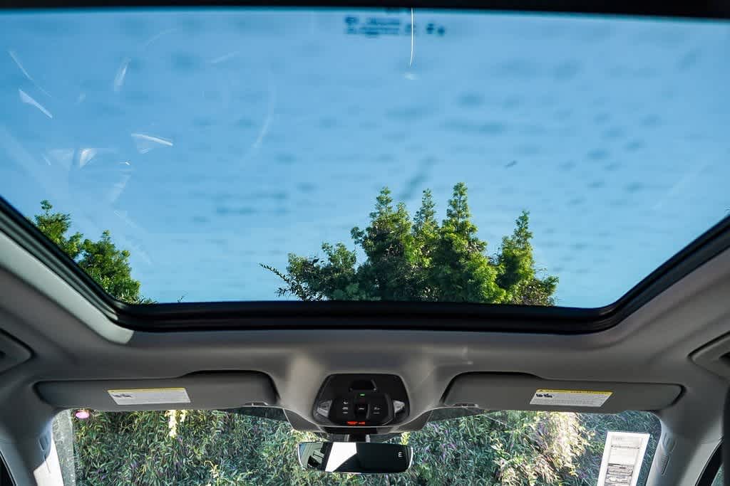 Thumbnail: 2025 Audi Q5 - 18