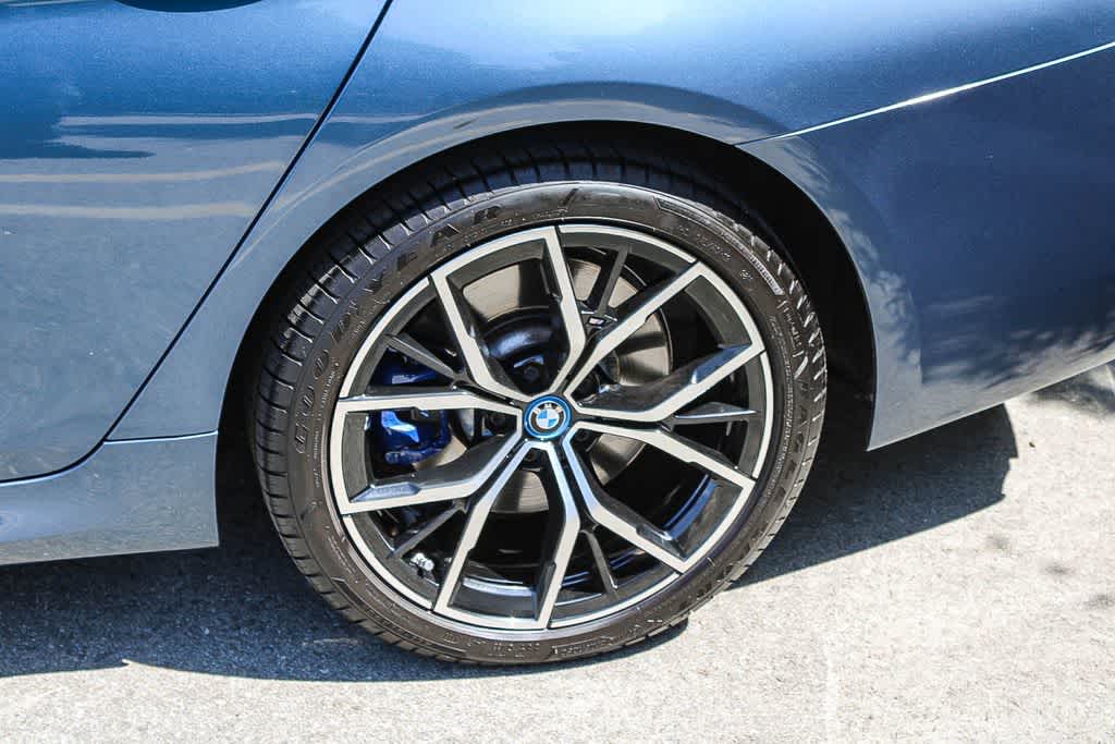 Thumbnail: 2023 BMW 5 Series - 7