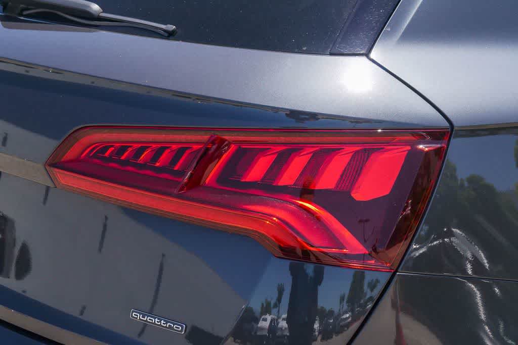 Thumbnail: 2020 Audi Q5 - 11