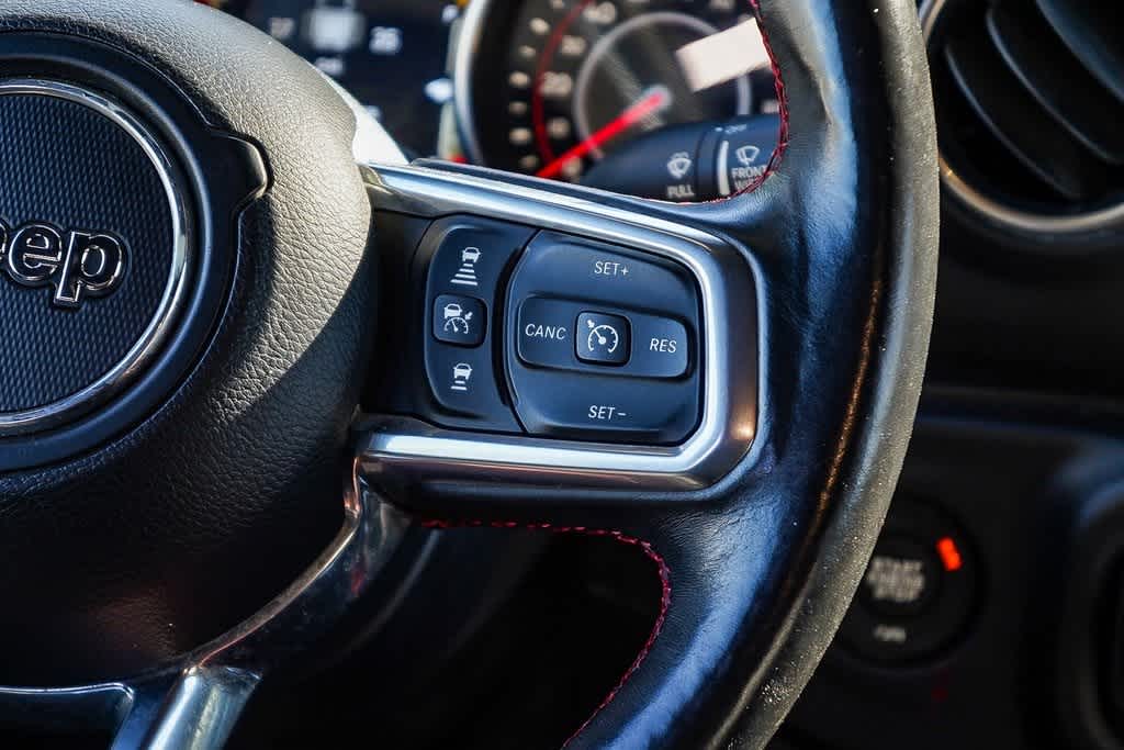 Thumbnail: 2020 Jeep Gladiator - 17