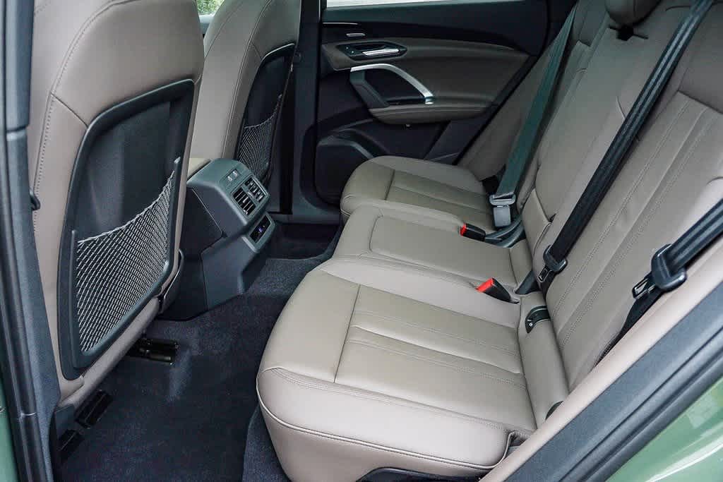 Thumbnail: 2025 Audi Q5 - 21