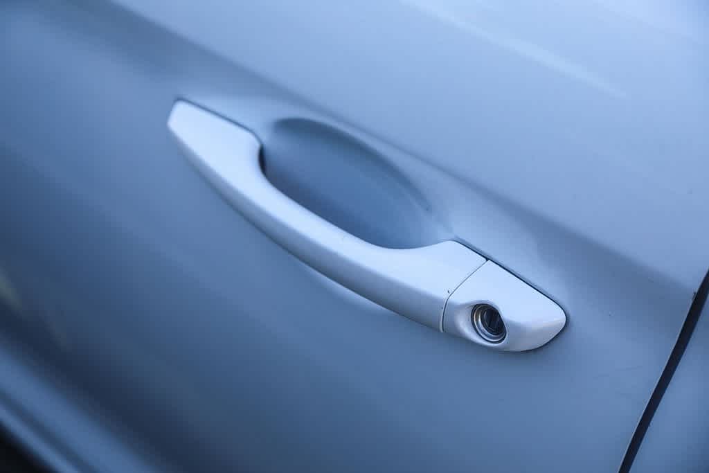 Thumbnail: 2017 Hyundai Elantra - 19