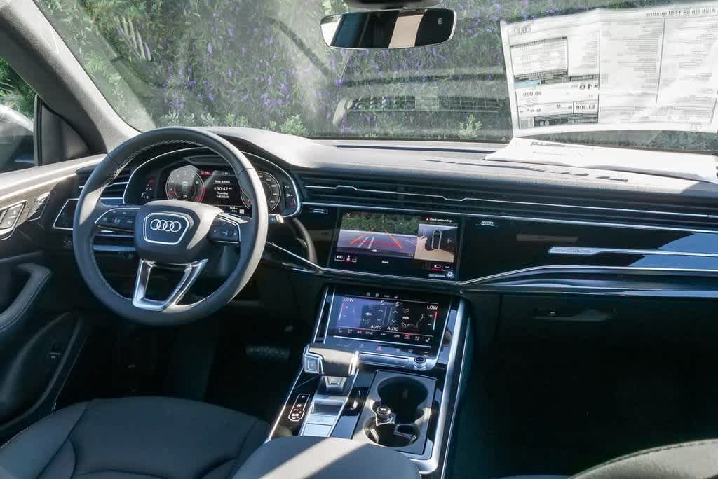 Thumbnail: 2026 Audi Q8 - 12