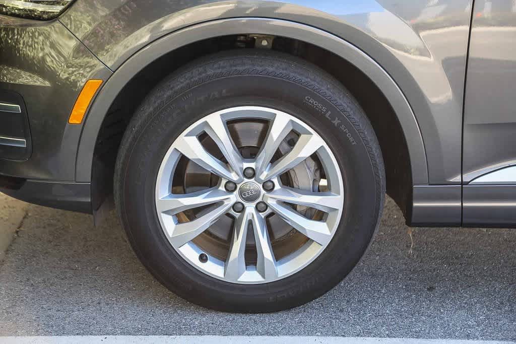 Thumbnail: 2019 Audi Q7 - 9