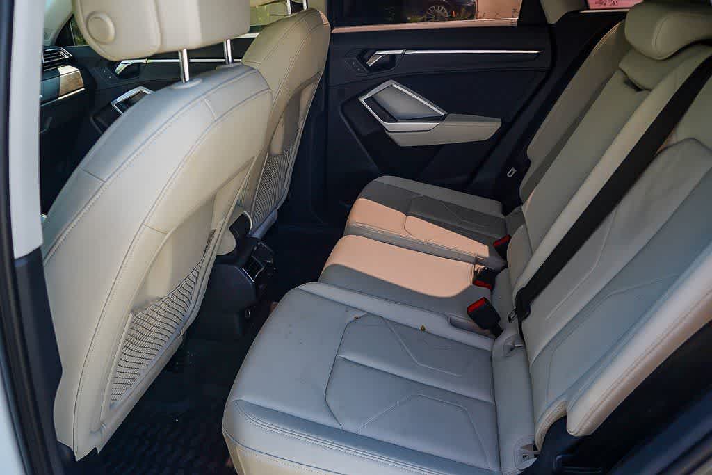 Thumbnail: 2022 Audi Q3 - 18