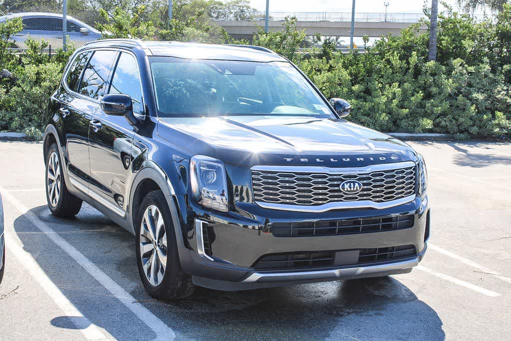 Thumbnail: 2020 Kia Telluride - 3