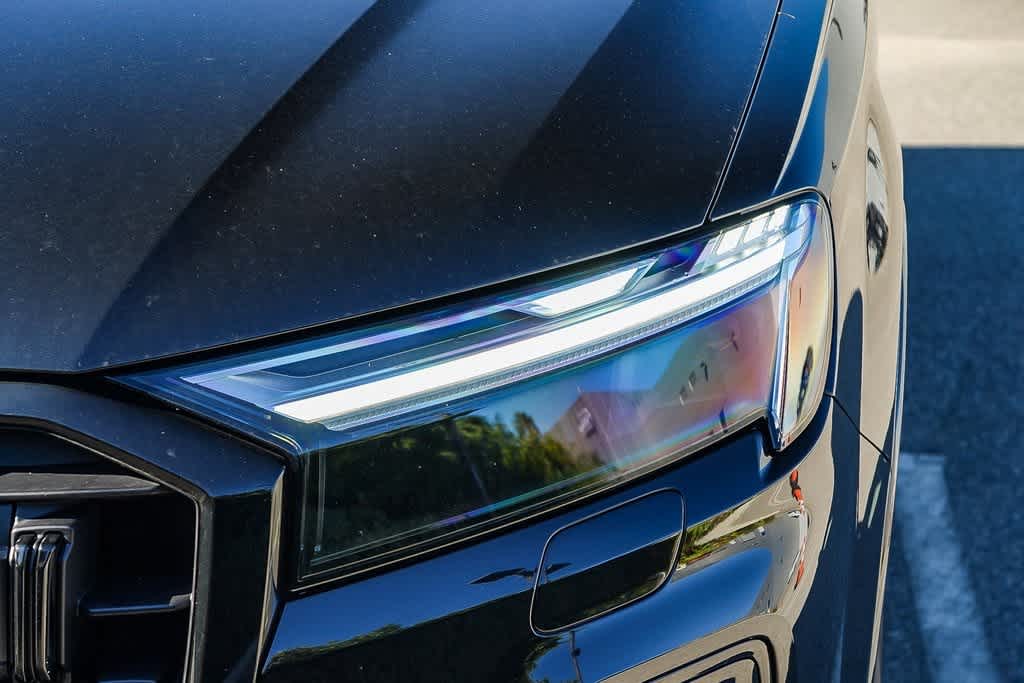 Thumbnail: 2026 Audi Q7 - 8