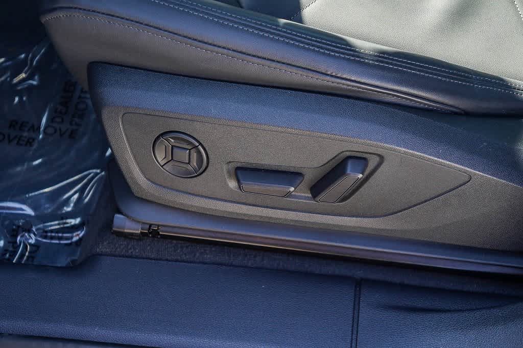 Thumbnail: 2023 Audi Q3 - 24