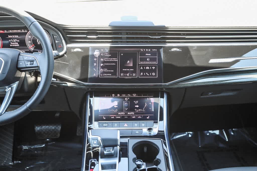 Thumbnail: 2025 Audi Q7 - 12