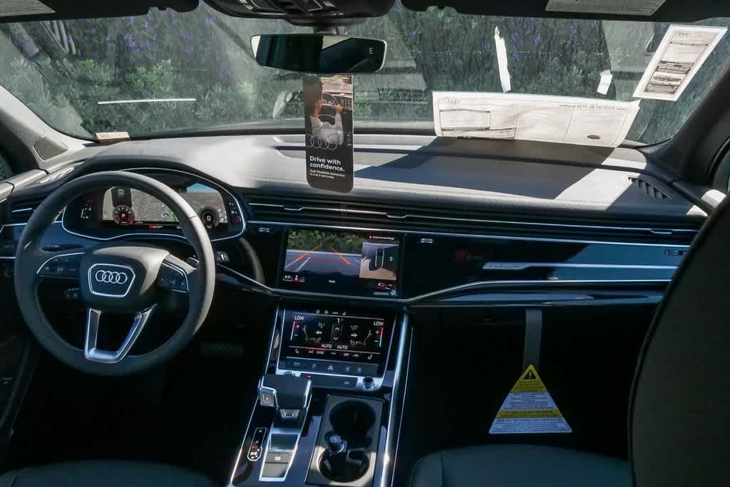 Thumbnail: 2026 Audi Q7 - 11