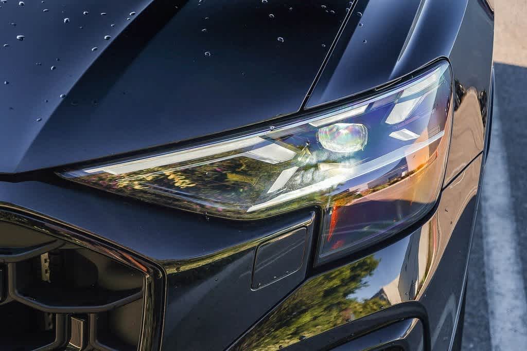 Thumbnail: 2026 Audi SQ8 - 8