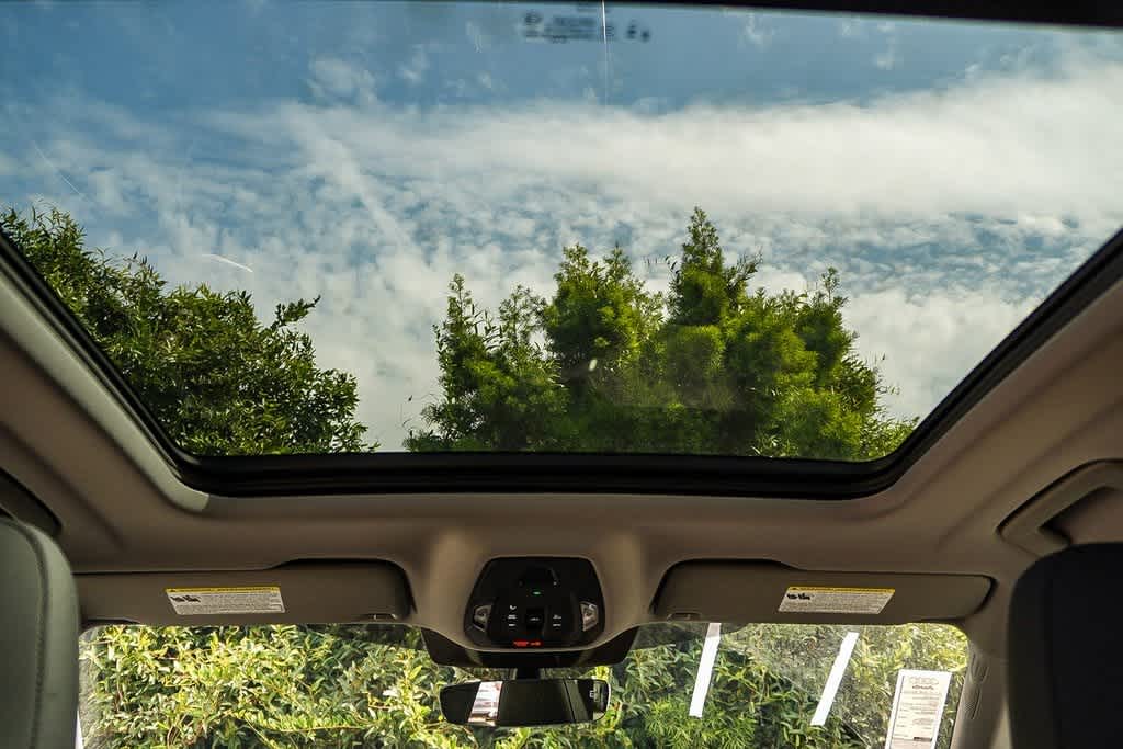 Thumbnail: 2025 Audi Q5 - 18