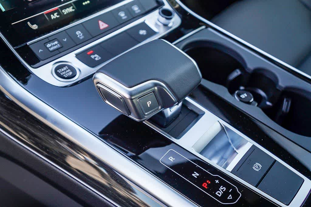 Thumbnail: 2026 Audi Q7 - 21