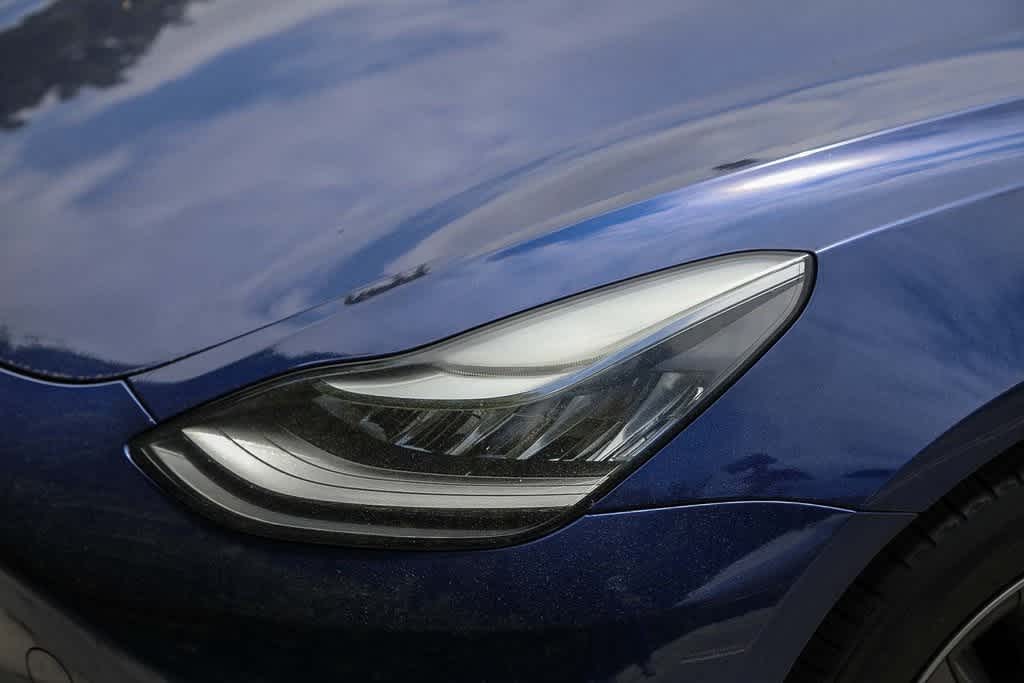 Thumbnail: 2019 Tesla Model 3 - 7