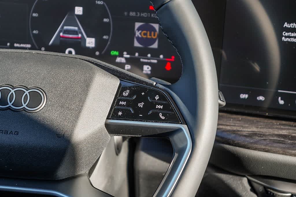 Thumbnail: 2025 Audi Q5 - 17