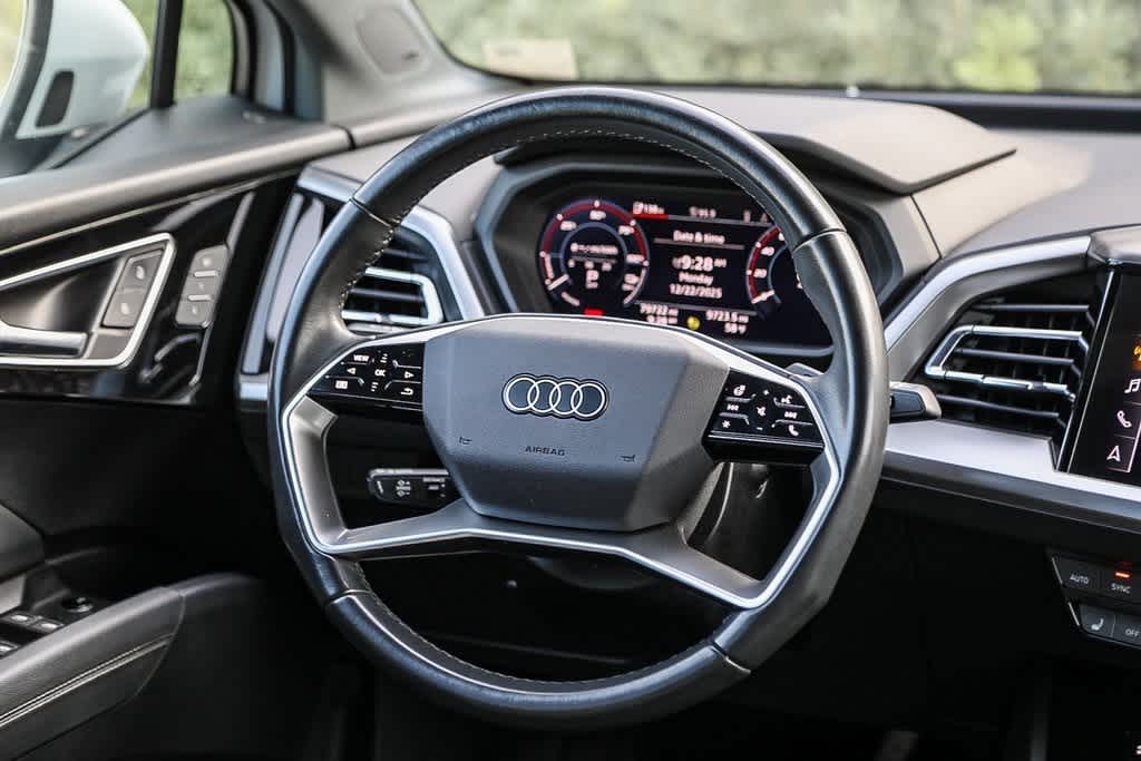 Thumbnail: 2023 Audi Q4 e-tron - 14