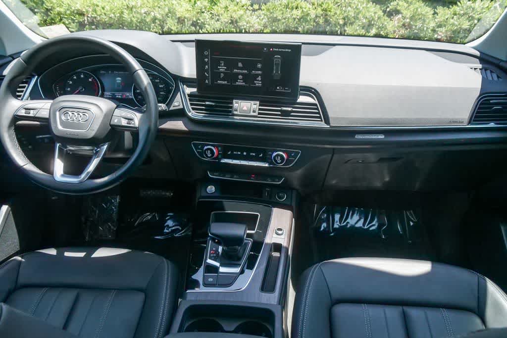 Thumbnail: 2023 Audi Q5 - 11