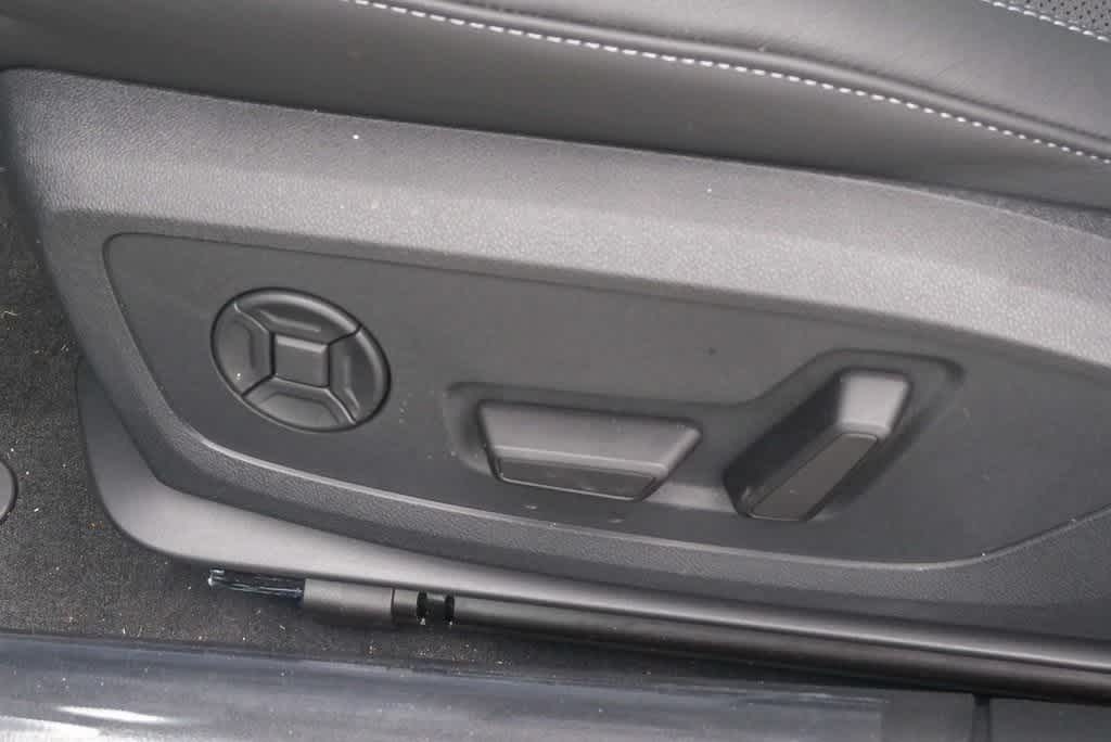 Thumbnail: 2026 Audi A6 - 21