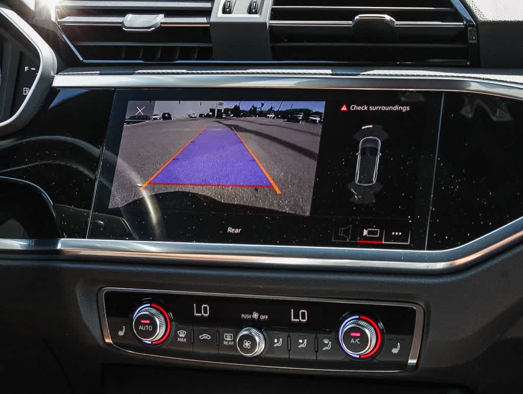 Thumbnail: 2024 Audi Q3 - 14