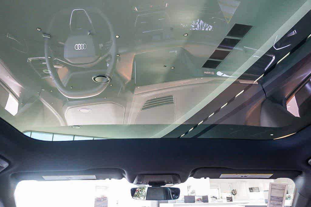 Thumbnail: 2026 Audi e-tron GT - 18