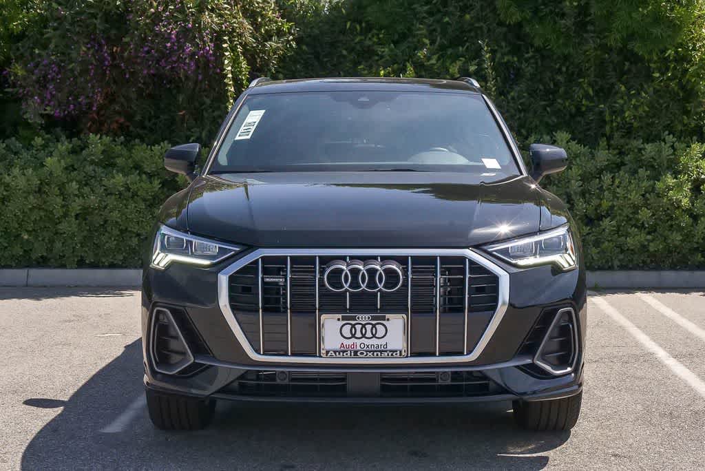 Thumbnail: 2025 Audi Q3 - 2