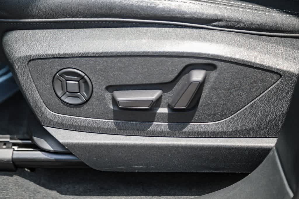 Thumbnail: 2024 Audi Q8 e-tron - 18