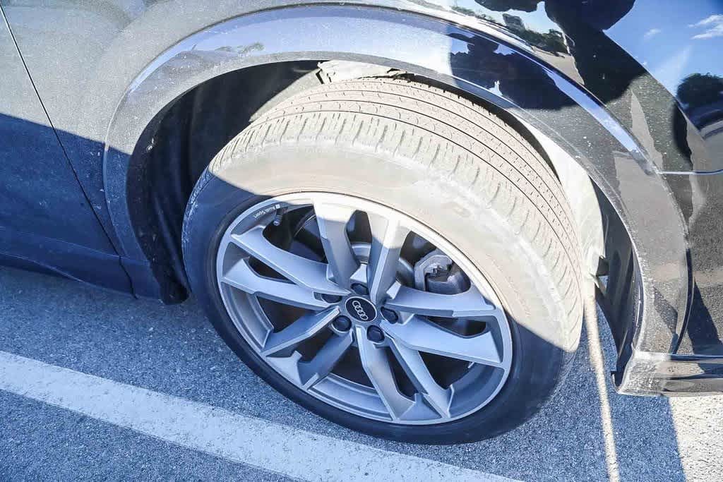 Thumbnail: 2023 Audi Q3 - 13