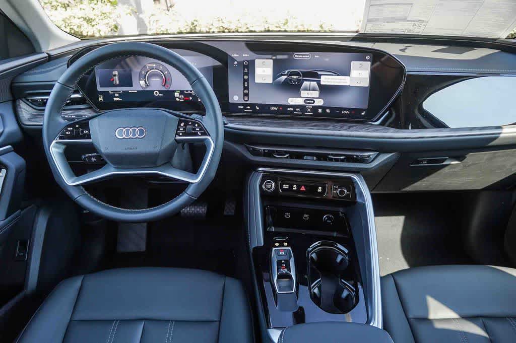 Thumbnail: 2026 Audi Q5 - 12