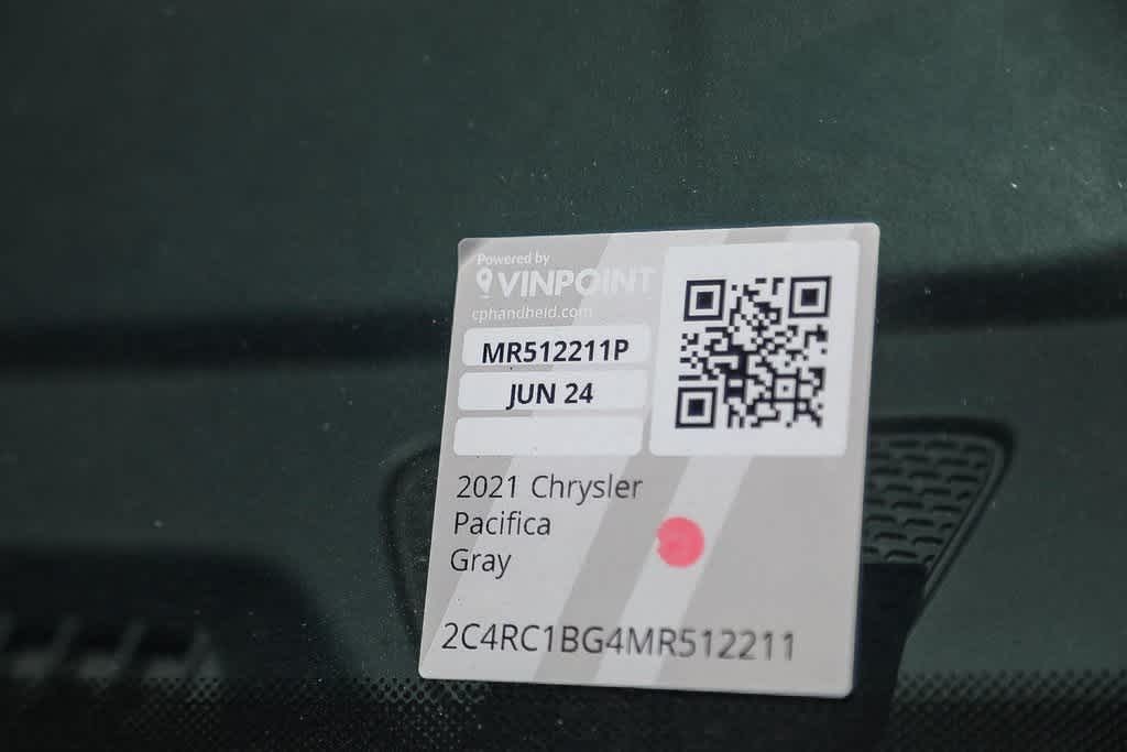 Thumbnail: 2021 Chrysler Pacifica - 17