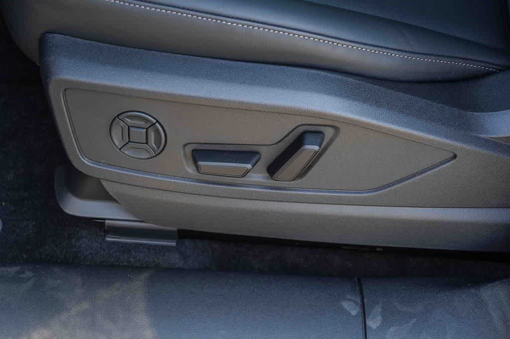Thumbnail: 2026 Audi Q5 - 24