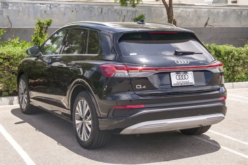 Thumbnail: 2023 Audi Q4 e-tron - 7