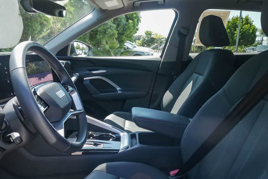 Thumbnail: 2025 Audi Q5 - 16