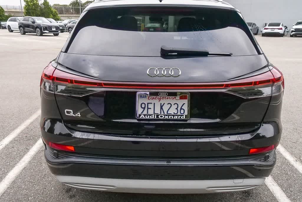 Thumbnail: 2023 Audi Q4 e-tron - 10