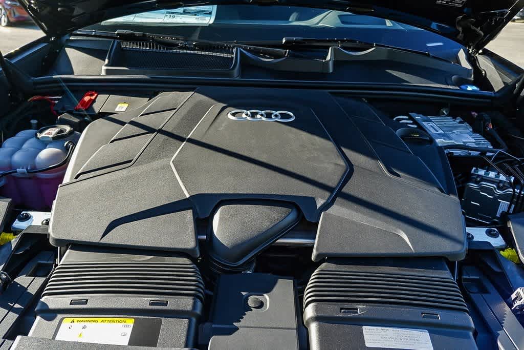 Thumbnail: 2026 Audi Q8 - 30