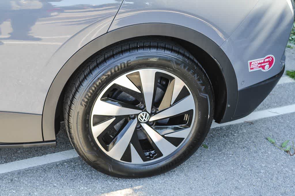Thumbnail: 2023 Volkswagen ID.4 - 7