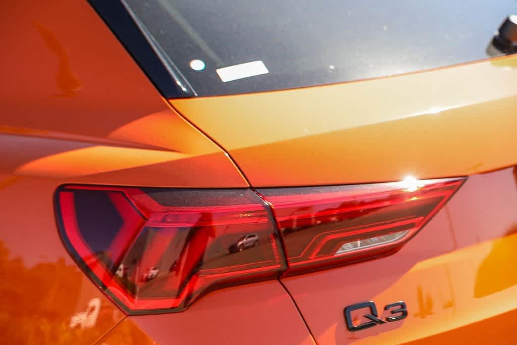 Thumbnail: 2025 Audi Q3 - 8