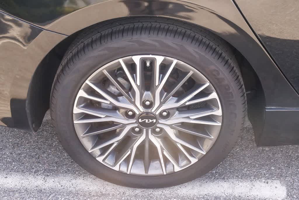 Thumbnail: 2022 Kia Forte - 13