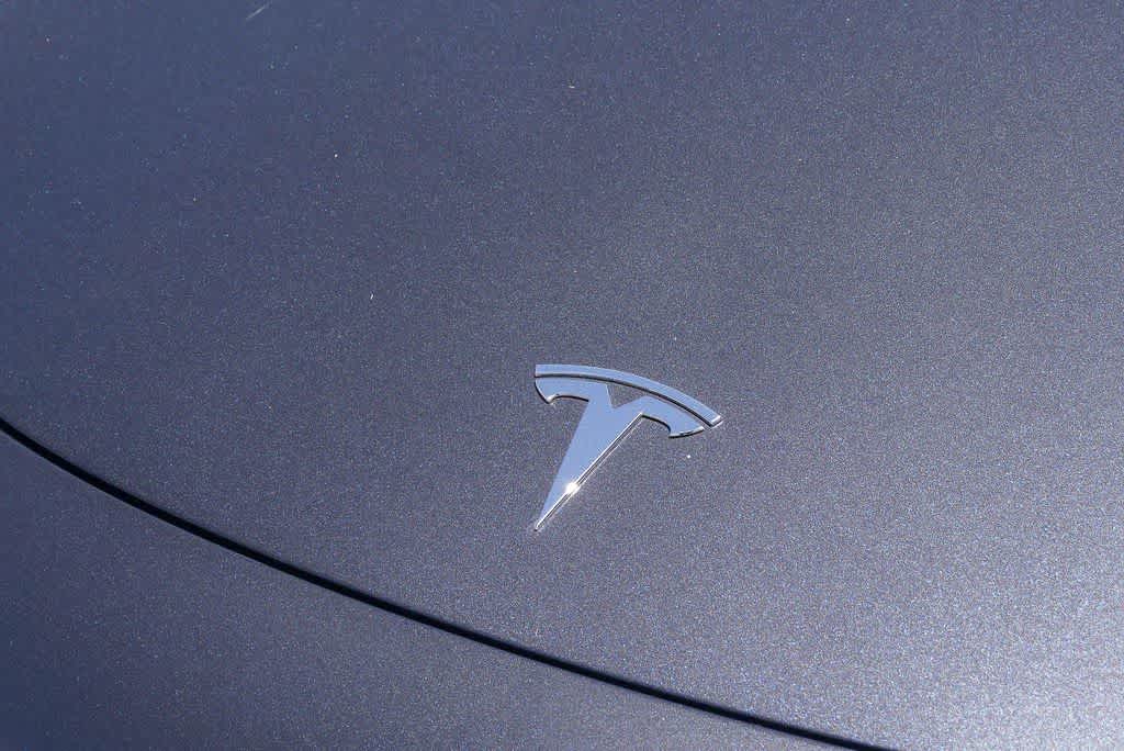 Thumbnail: 2023 Tesla Model 3 - 5
