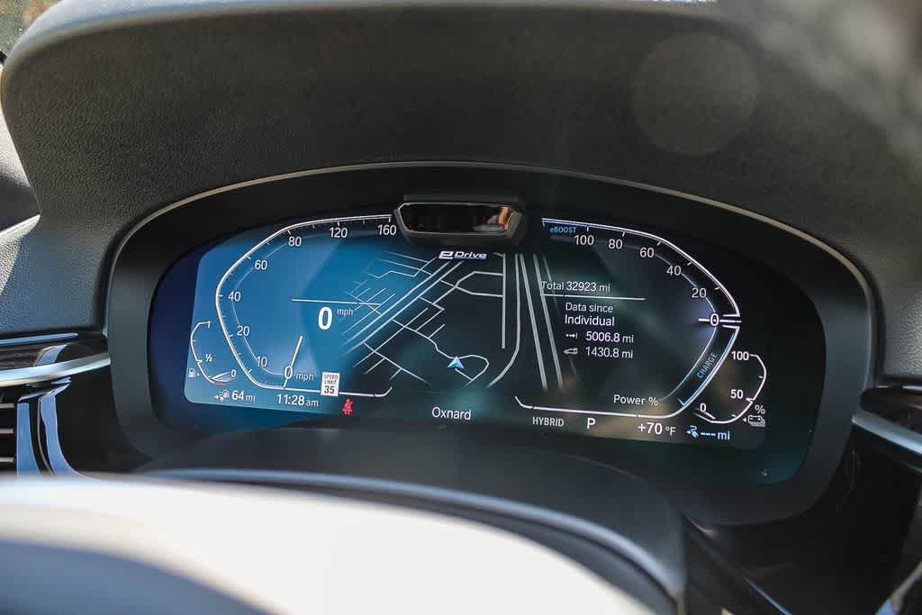 Thumbnail: 2023 BMW 5 Series - 23