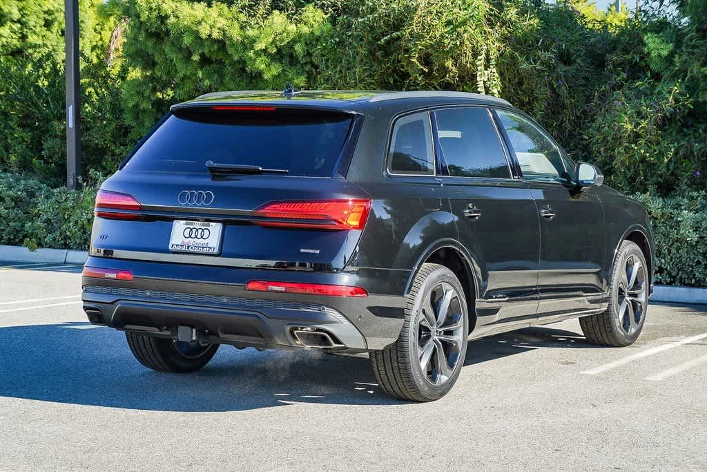 Thumbnail: 2026 Audi Q7 - 4