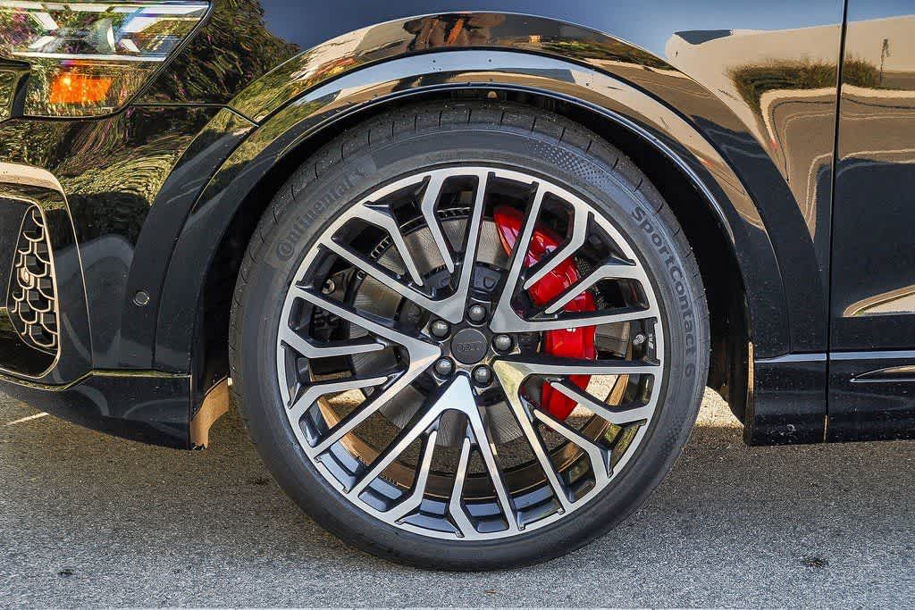 Thumbnail: 2026 Audi SQ8 - 10