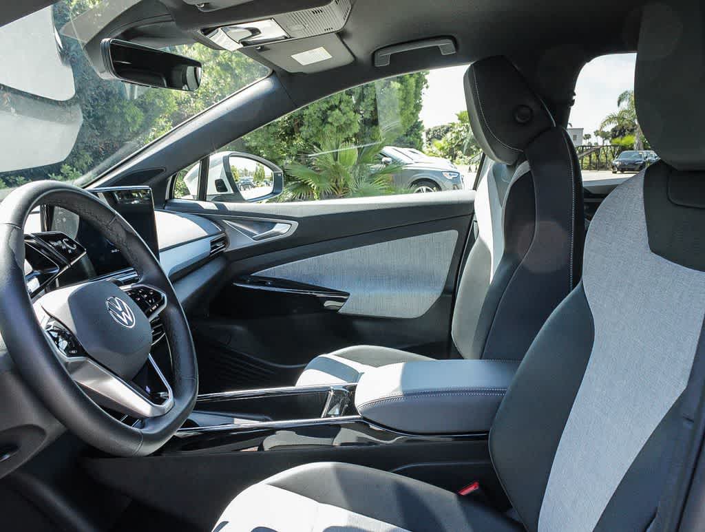 Thumbnail: 2023 Volkswagen ID.4 - 18